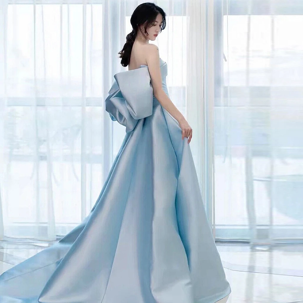 Buy Silver Readymade Fancy Designer Party Wear Net Gown | Gowns