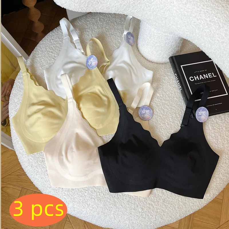 Girls' Rabbit Ear Latex Underwear Steel Ring Bra Set - China Panty Set and  Gathered Underwear price