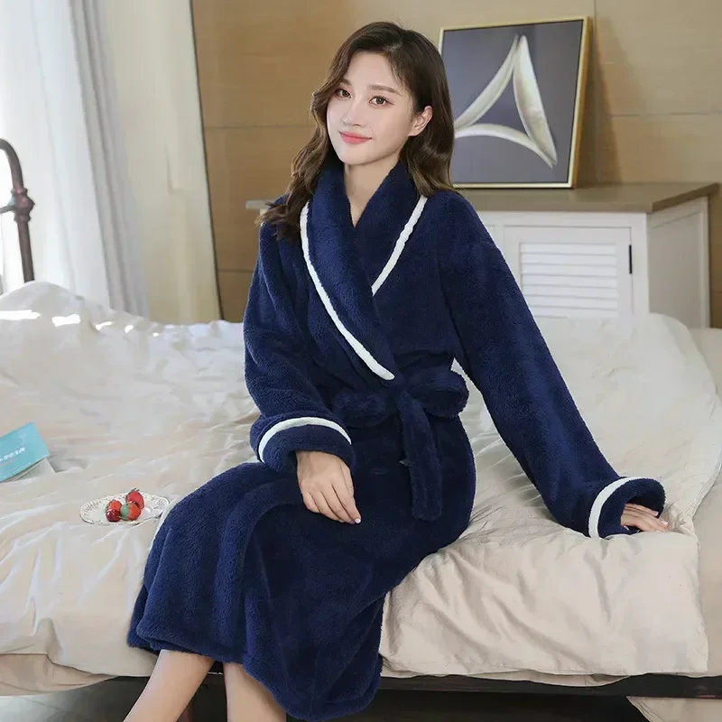 Women's Robes & Luxurious Sleepwear