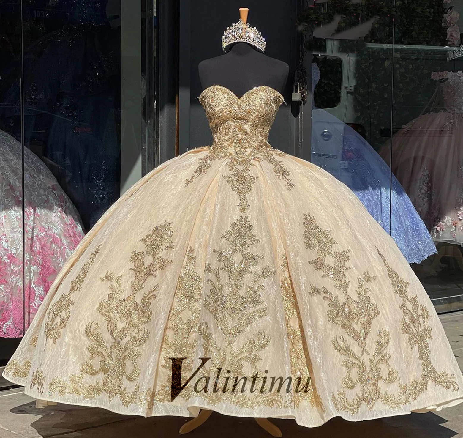 Valintimu Exquisite Strapless Quinceanera Dress for Girl with Beads Lace up Lace Appliques Chapel Train Birthday Prom Customised 1